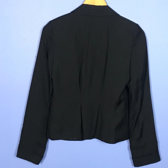 Halogen Black 3 Button Blazer Size 6 - Picture 2 of 5